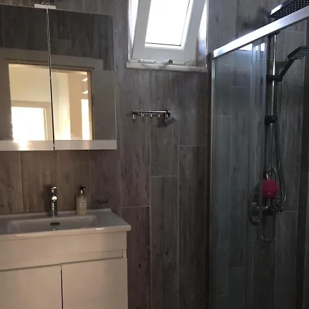 شقة Captivating 2-bed Penthouse With Pool *